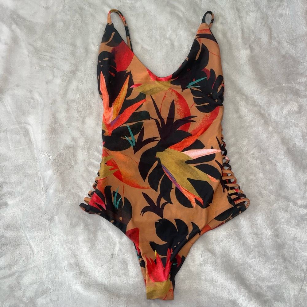 Stone Fox Swim XS Hermosa one piece